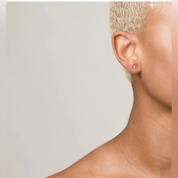 Aurate diamond duo stud earring (single) New and never worn - Picture 2 of 4